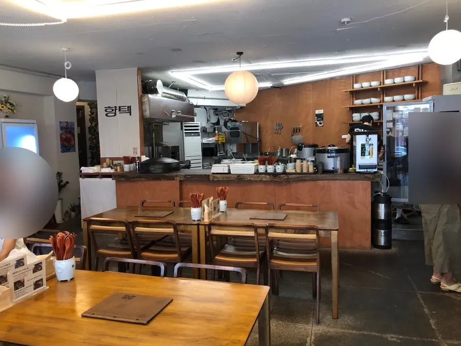 Interior view of Hyangtaek Daebong Branch