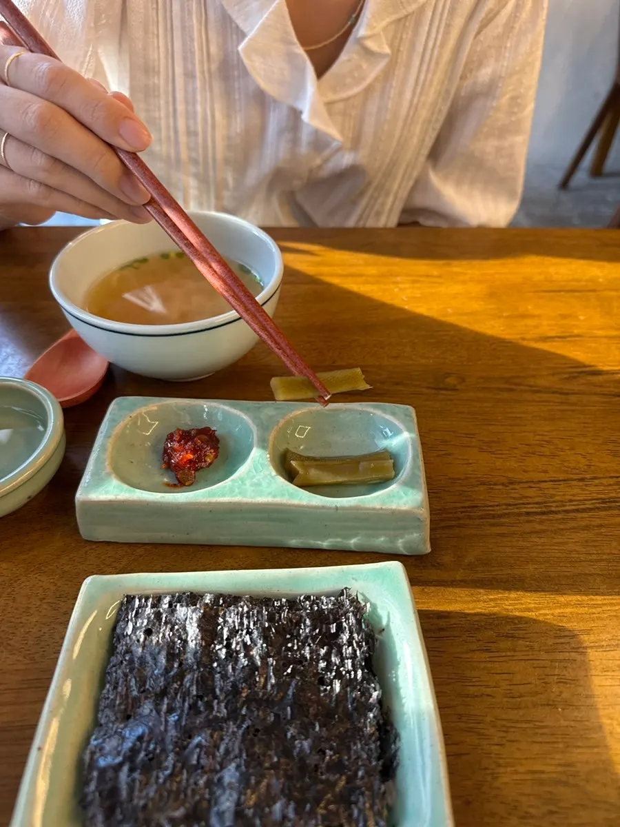 Table set with utensils