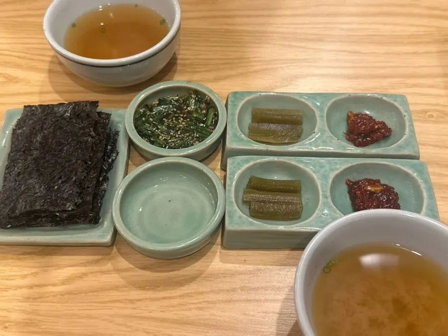 고즈넉한 분위기의 향택 대구종로점 좌석