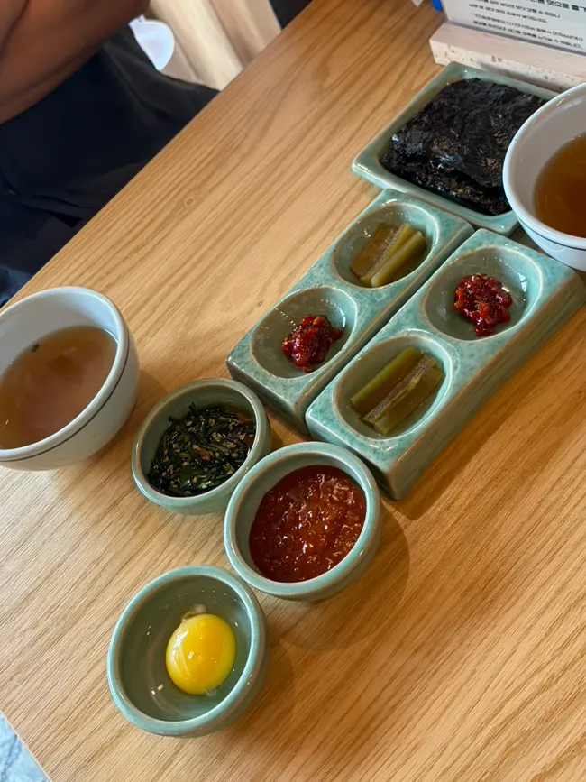청어알비빔면 등 면류 메뉴 페이지