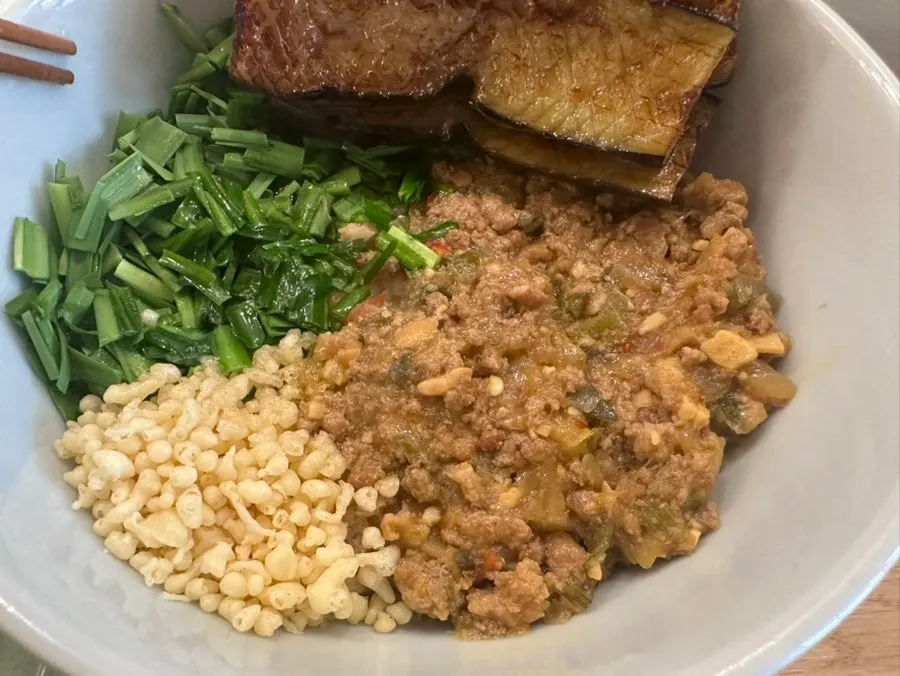 Grilled eggplant doenjang rice bowl with vinegar sauce