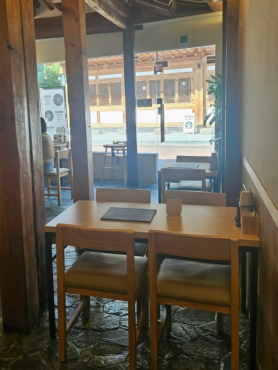 Waitlist at the entrance of Hyangtaek