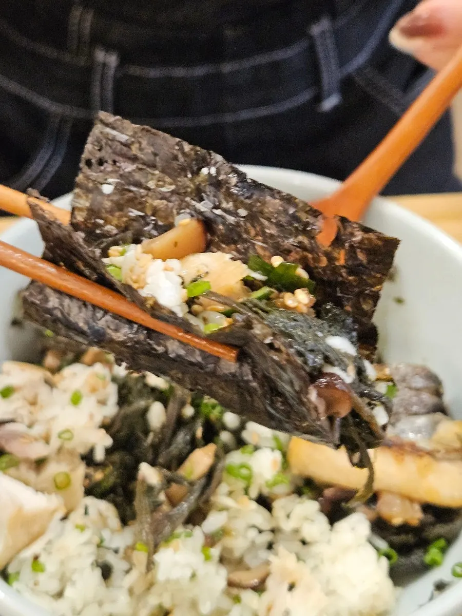김에 싸 먹는 삼치곤드레밥