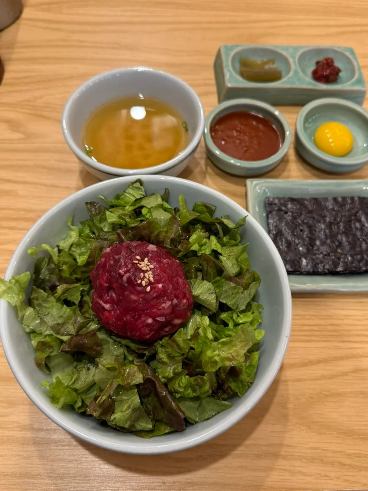 Yukhoe bibimbap topped with raw beef at Hyangtaek Daegu Jongno Branch
