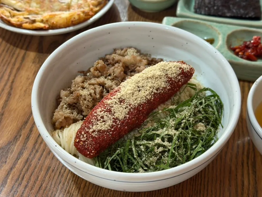 Herring roe bibim noodles topped with herring roe