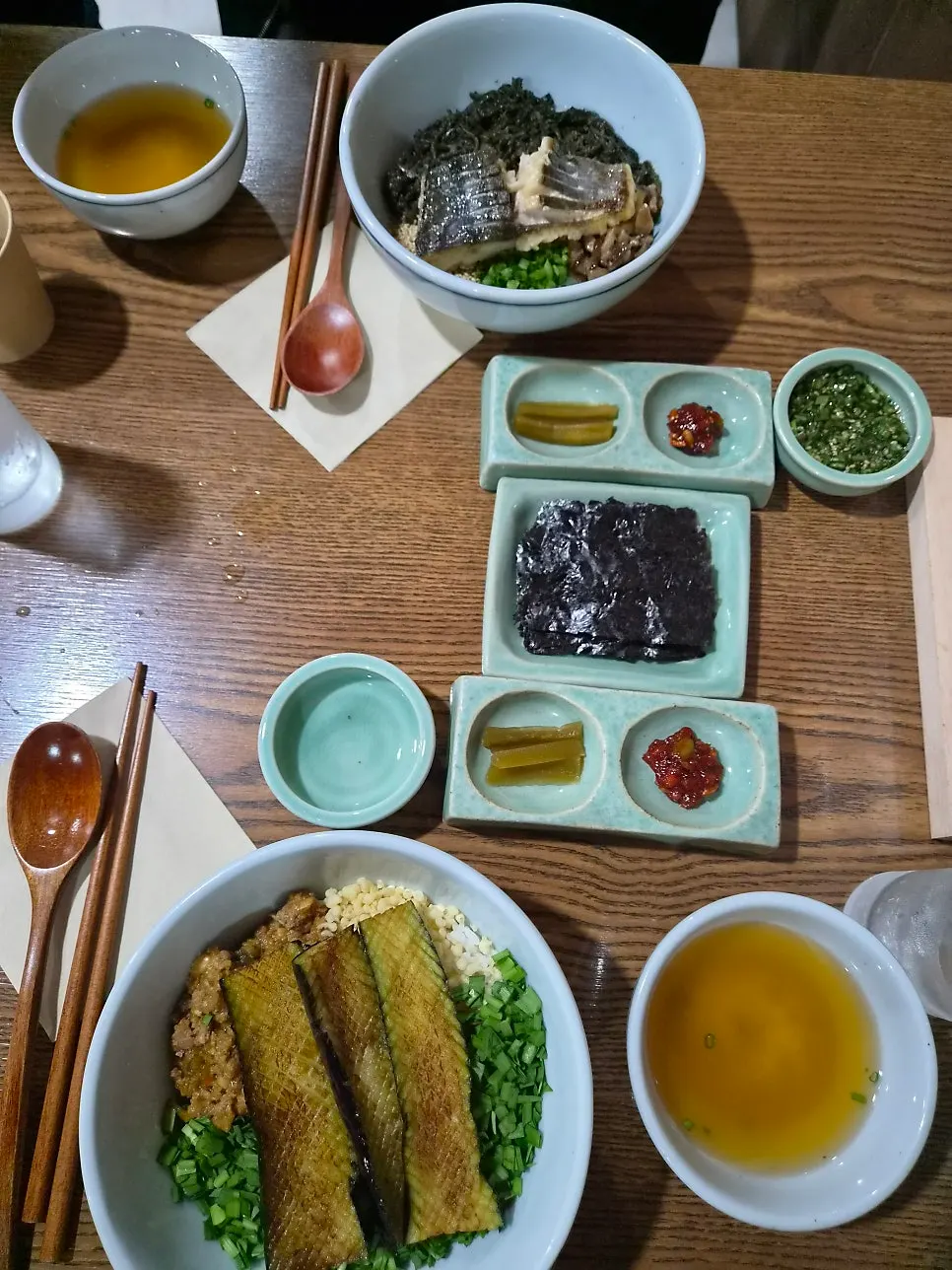 Samchi gondeurebap and gaji doenjang deopbap table setting