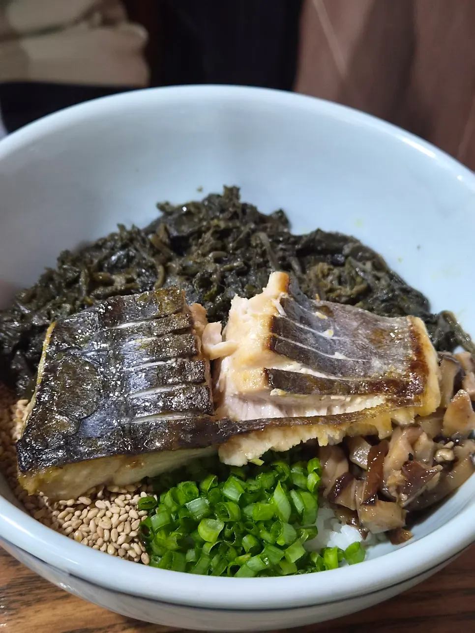 Grilled mackerel on top of gondeure rice