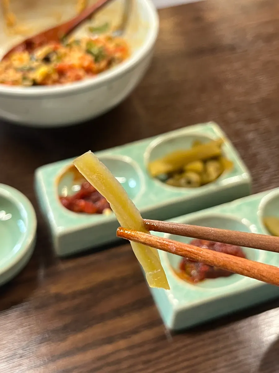 Crunchy pickled gungchae side dish