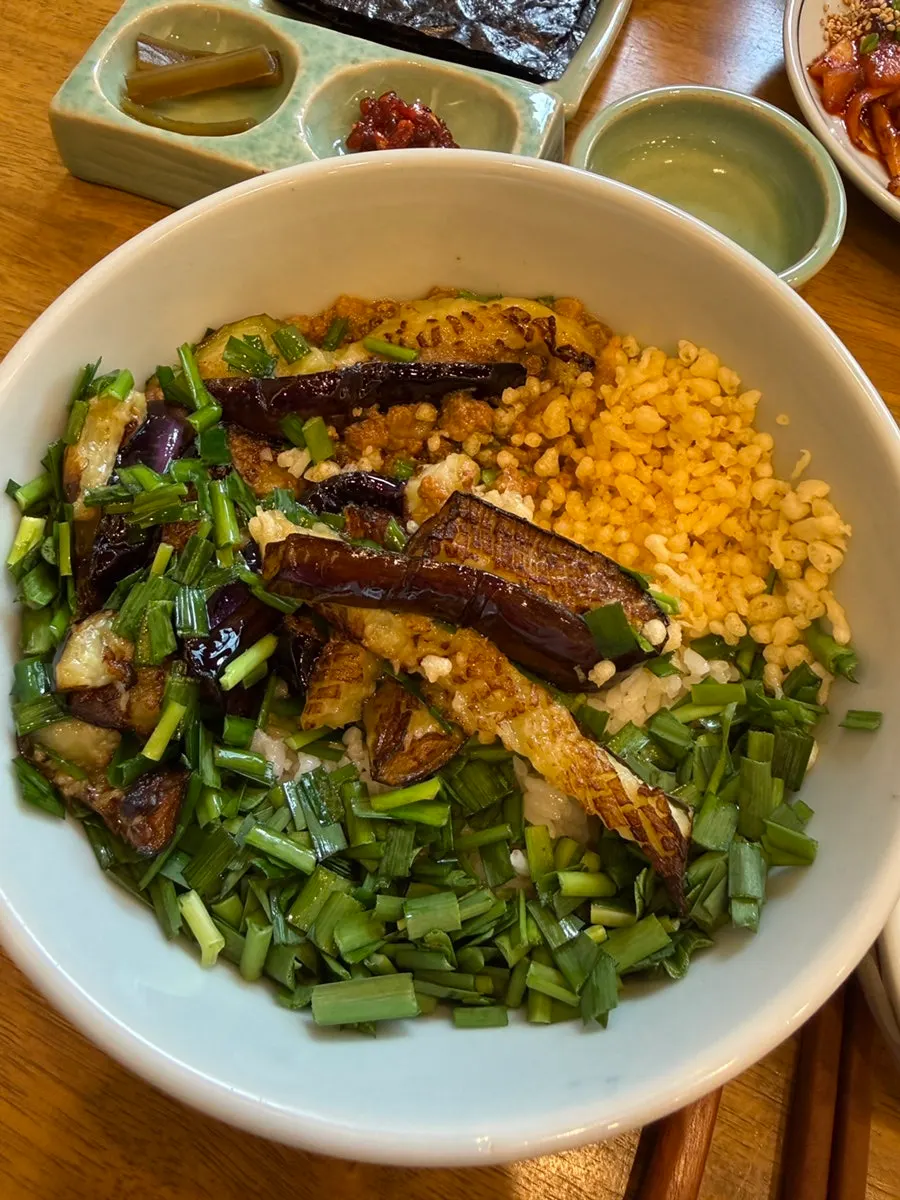 Grilled deodeok mushrooms with gochujang sauce