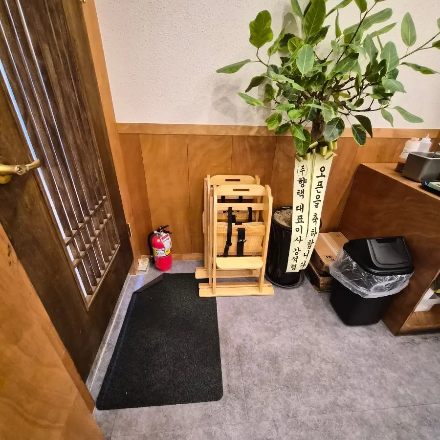 Inside the open kitchen at Hyangtaek Jeonpo Branch