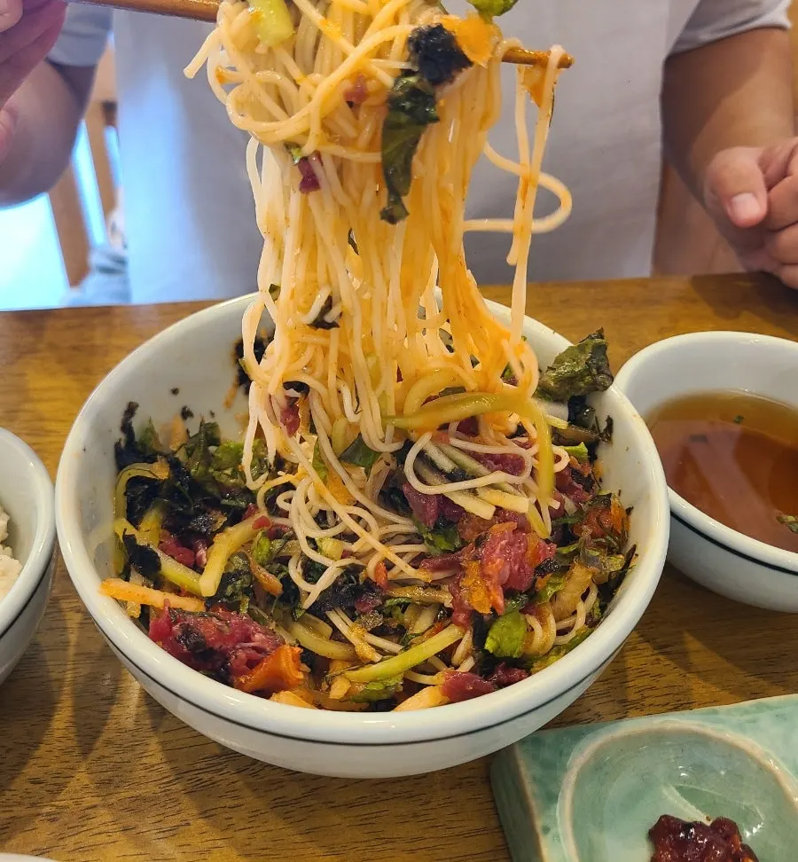 Pollack yukhoe mulhoe fully mixed