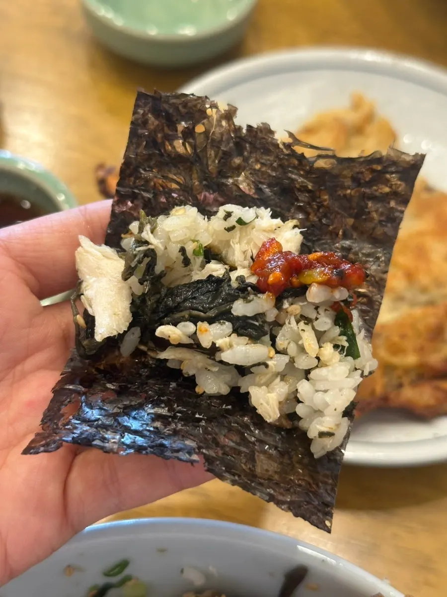 Mackerel gondre rice served on gim