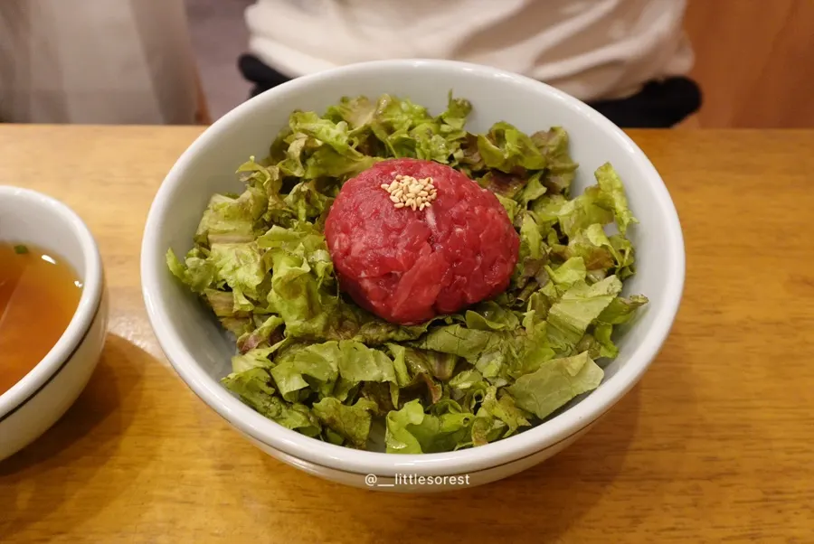 깔끔하게 차려진 향택 전포점 한상