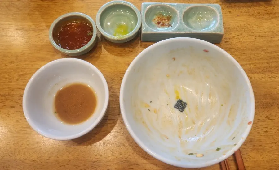 The bowl of yukhoe bibimbap finished clean