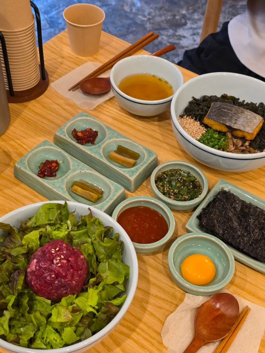 Side dishes set out before the meal
