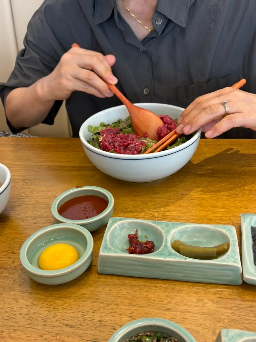 곱창김과 비빔젓갈, 특제소스 곁들임