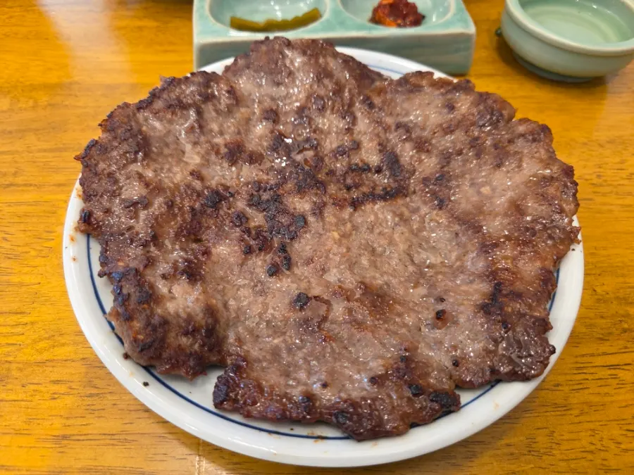 Han-pan galbi platter given free as part of the opening event