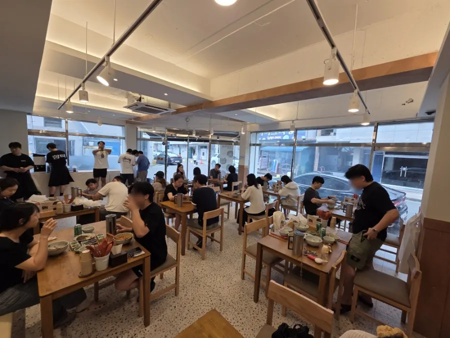 Table at Hyangtaek Seongseo Keimyung University Branch after the meal