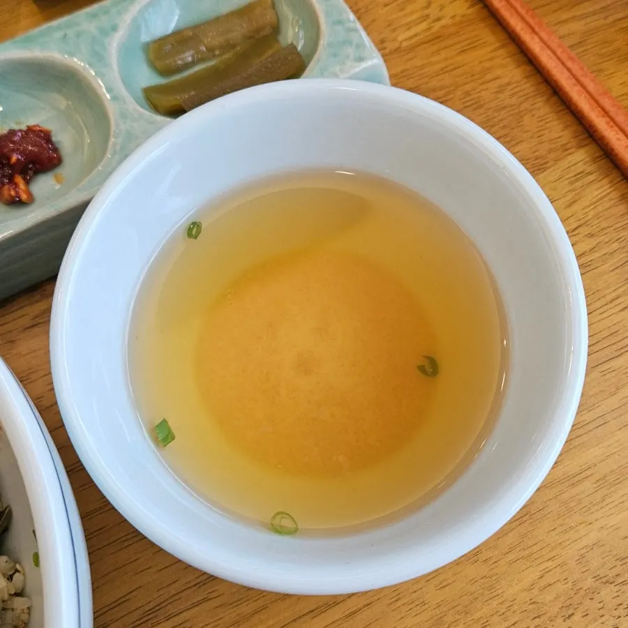 A bowl of clean, refreshing soy-broth soup