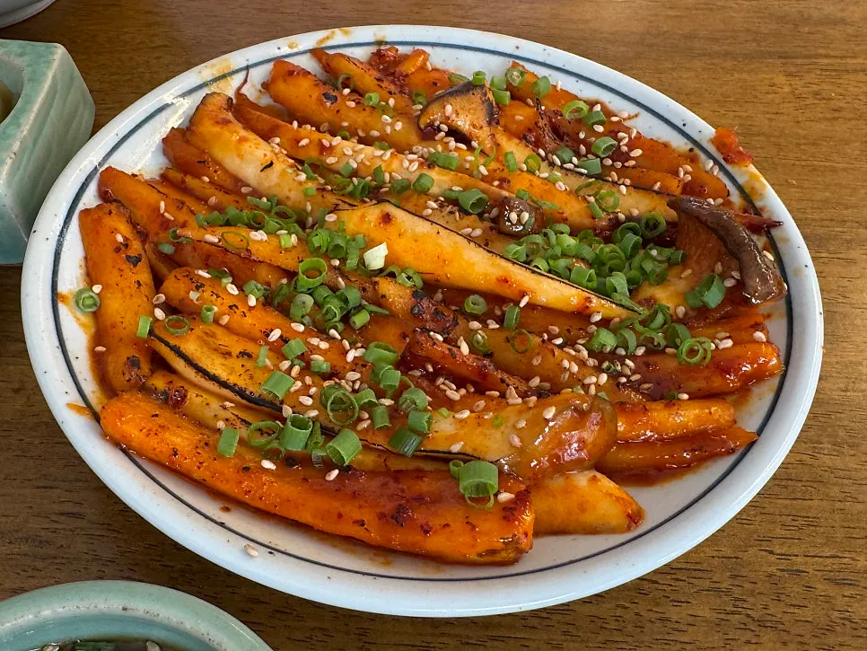 A plate of the new deodeok mushroom grill