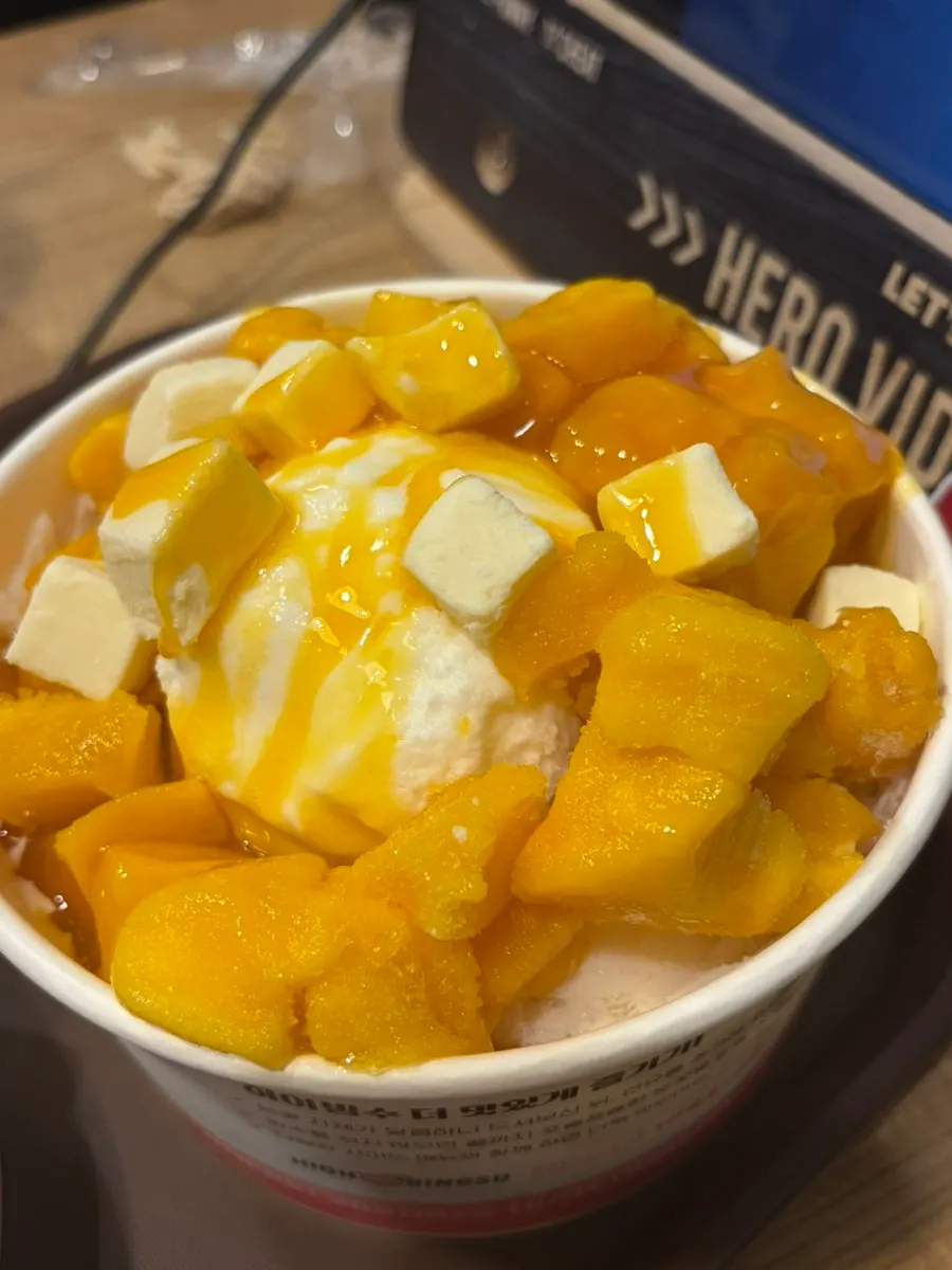 치즈 추가한 망고빙수