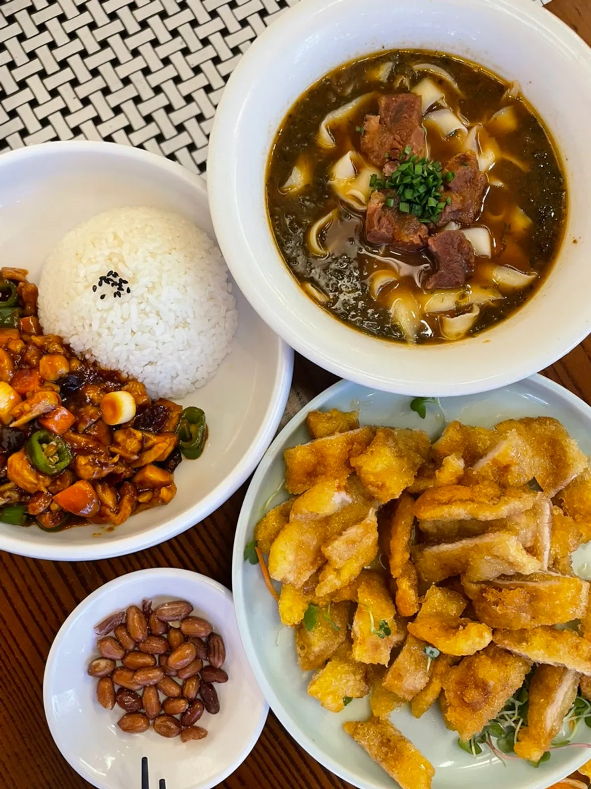 Cheonghwawon's basic table setting with peanuts