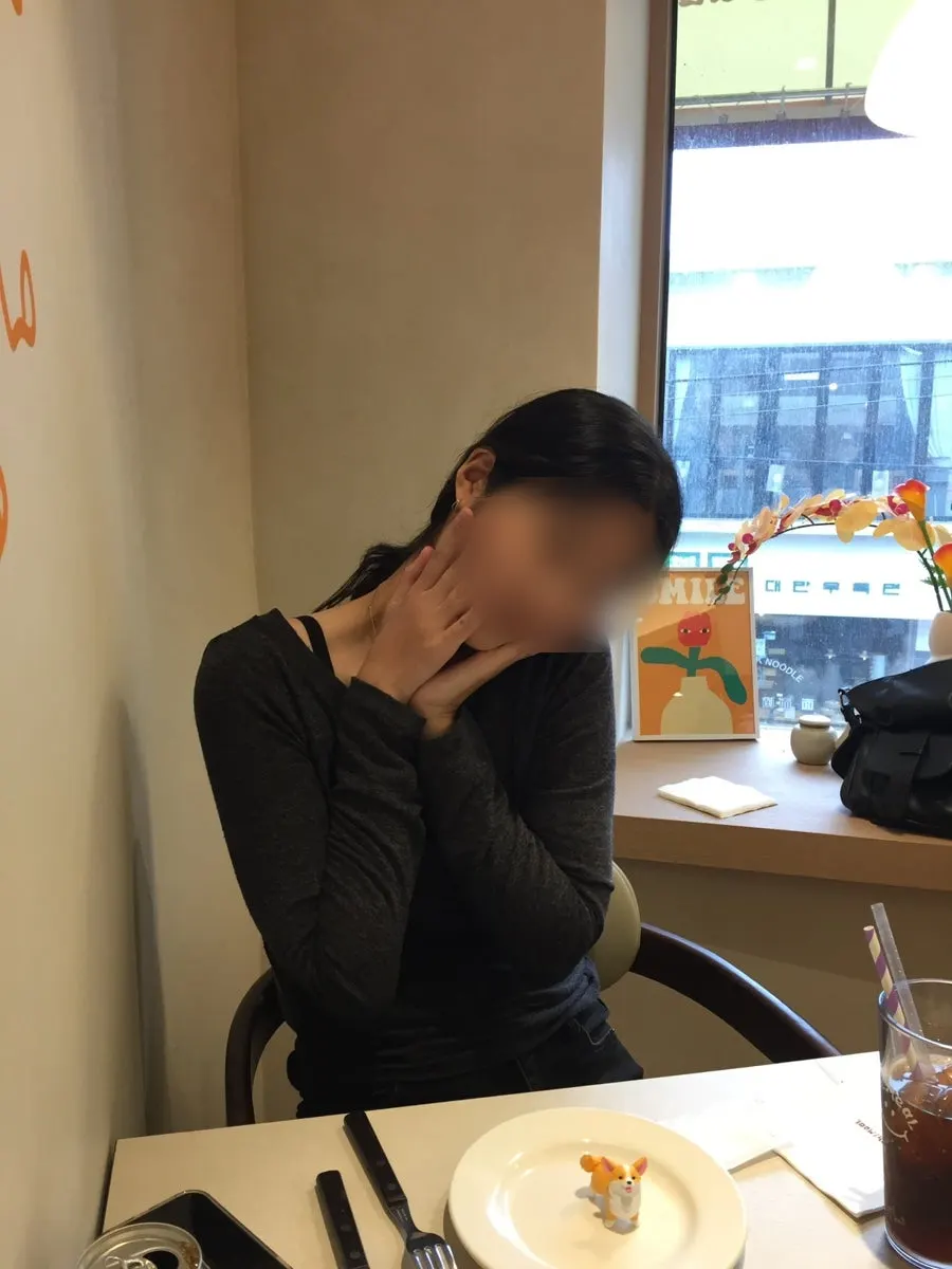조명이 좋은 오밀 내부 사진 자리
