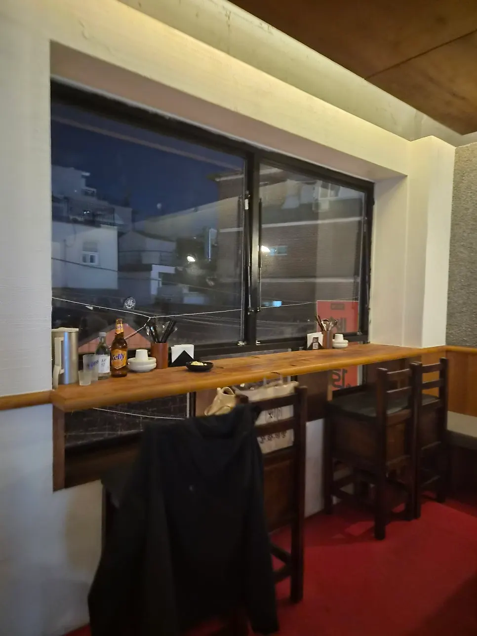 혜화화 창가 자리에서 즐긴 늦은 저녁 식사