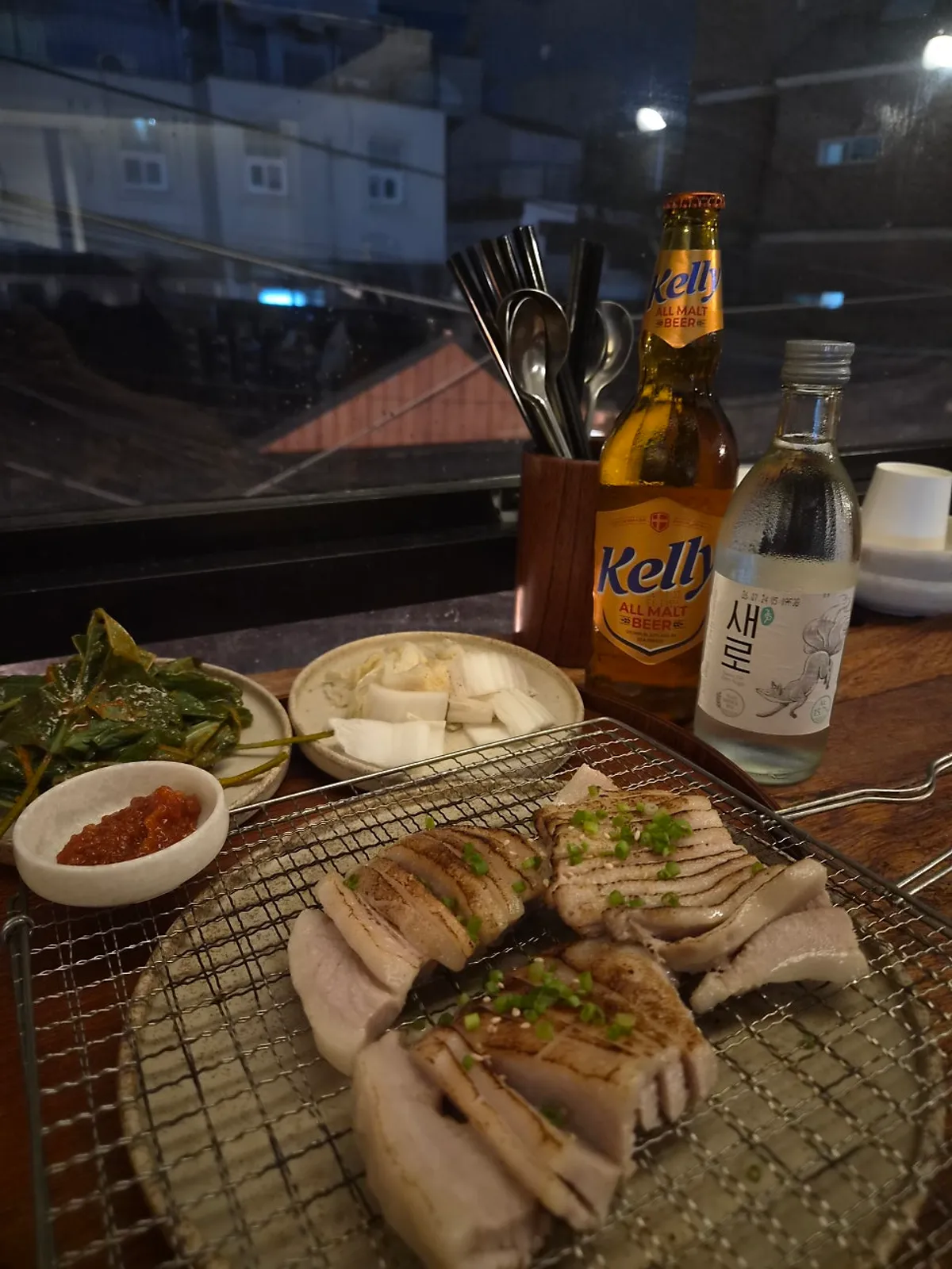 혜화화 항정살 수육 한 상