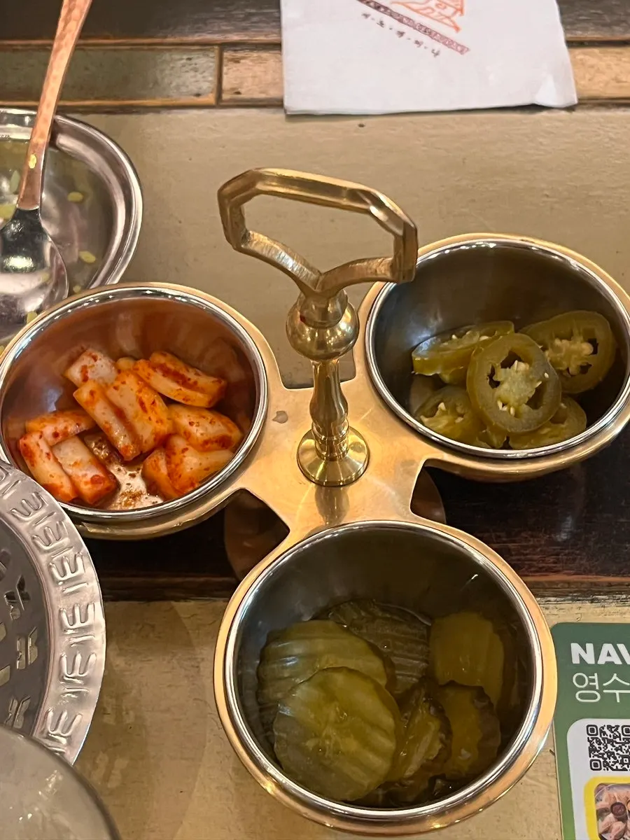 부드러운 치킨 타카 여섯 조각