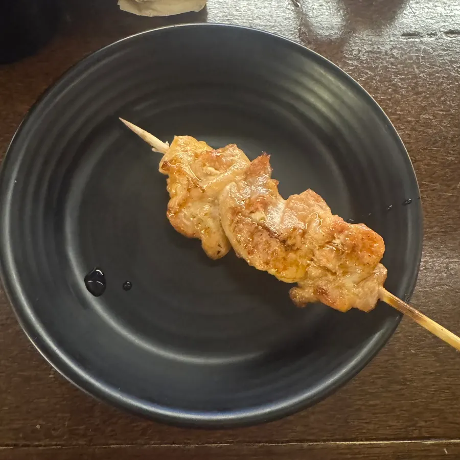 Grilled skewers served with cabbage and mayonnaise