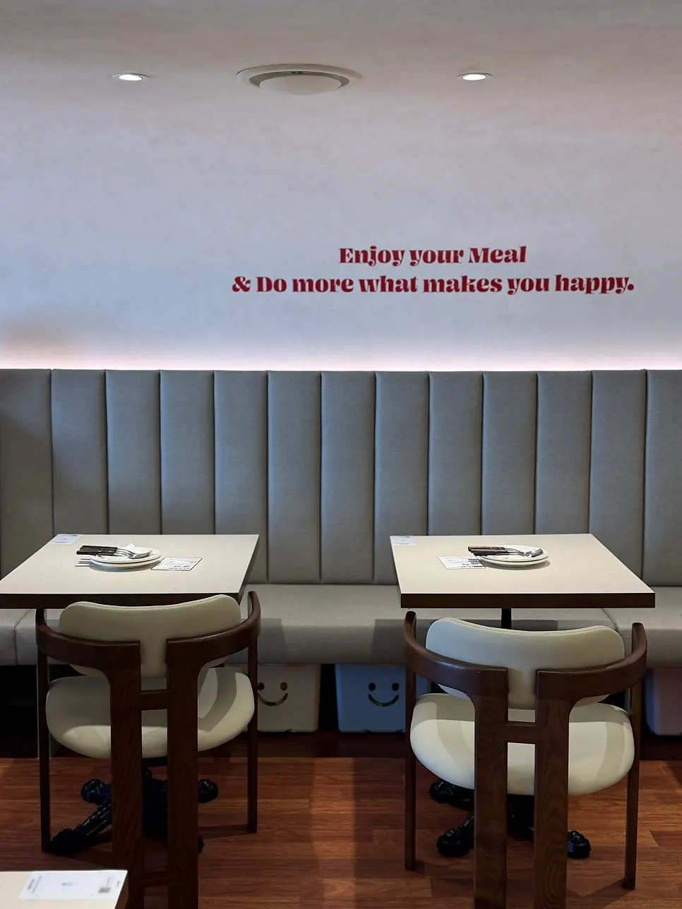 Omil table area with warm lighting