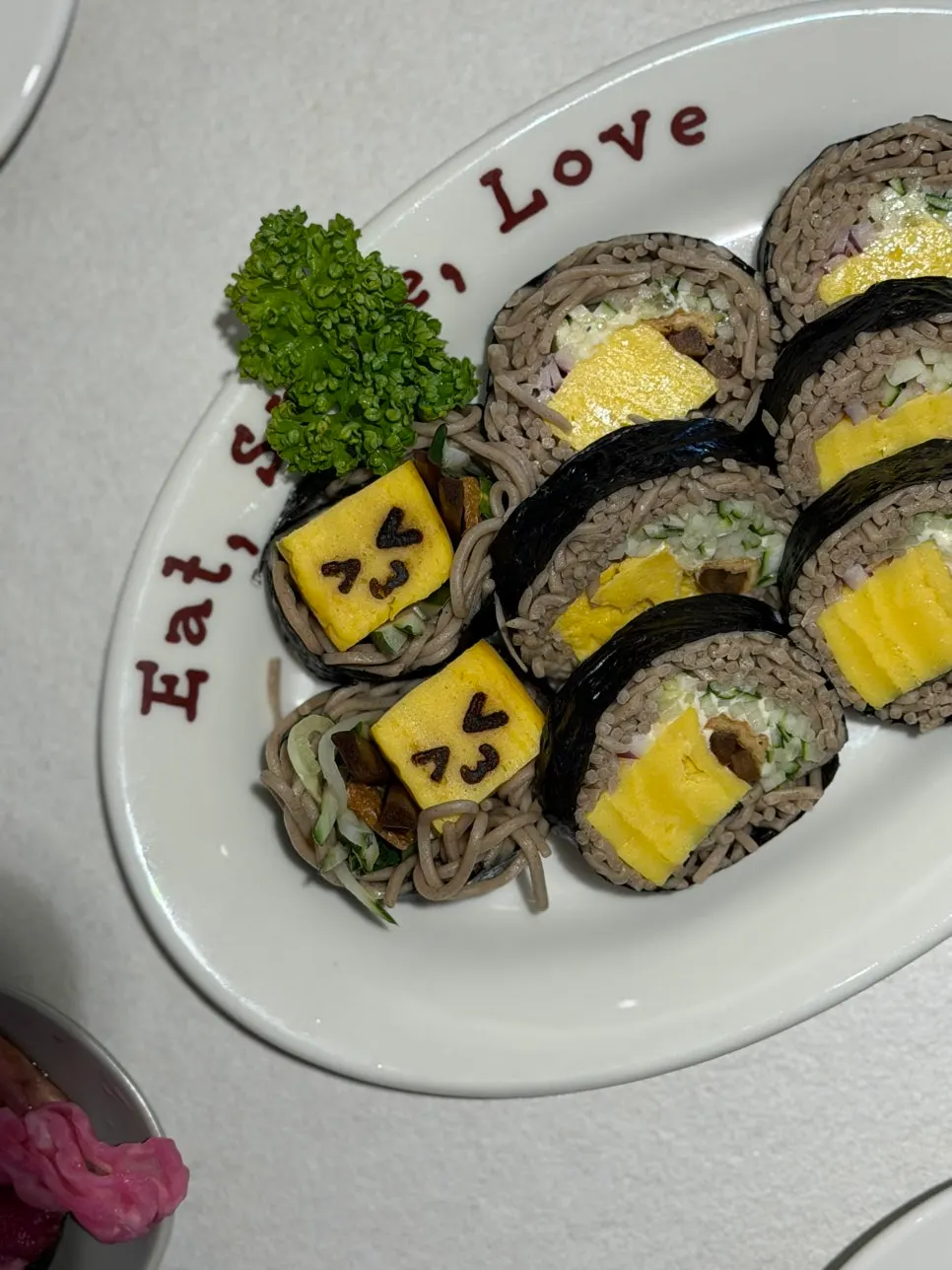 Omil soba maki with buckwheat noodles, egg, and vegetables