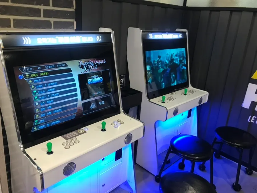 Games on the Mega Wiggler and Rainbow Galleria maps