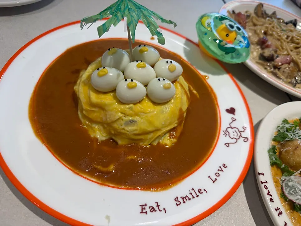 식사를 마친 오밀 혜화대학로점 테이블