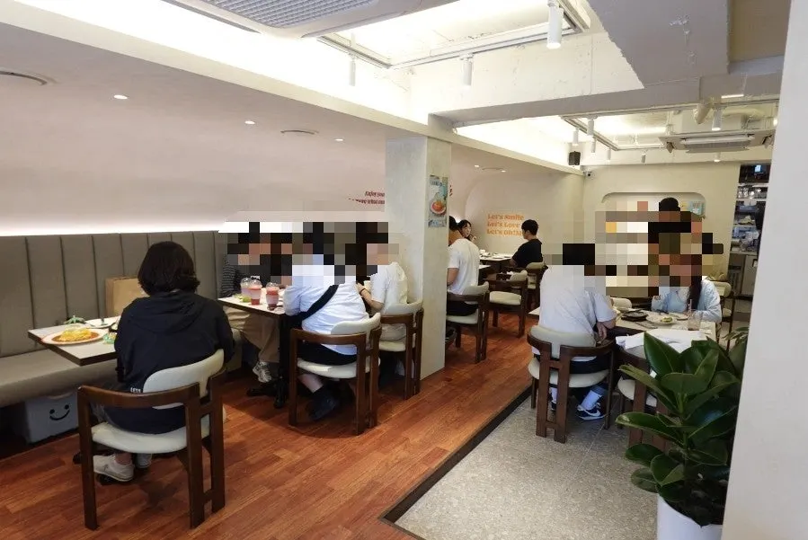 오밀 혜화 대학로 홀 좌석 전경