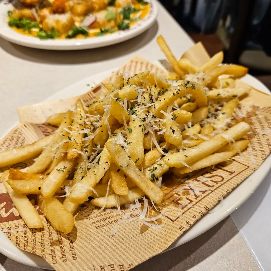 Omil's truffle fries