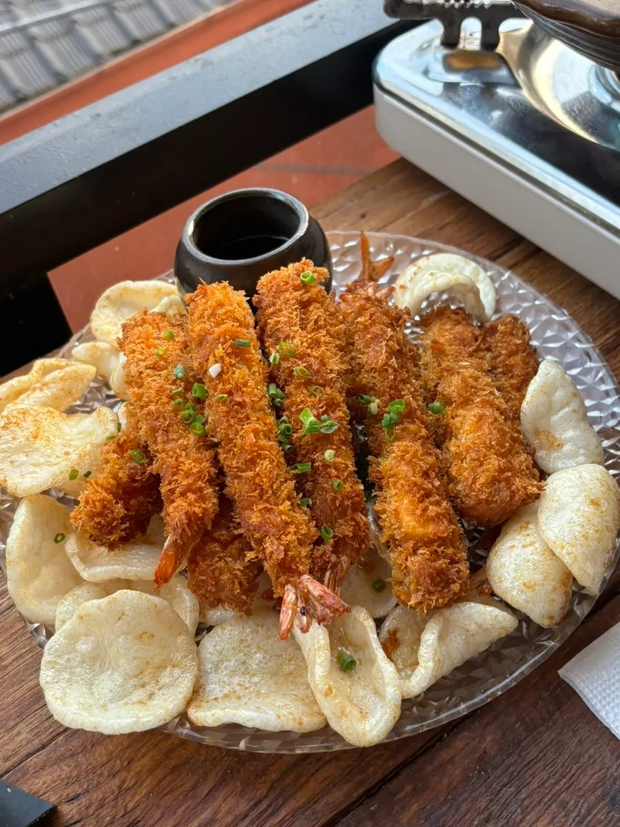Crispy fried tangeul-saeu gangjeong shrimp
