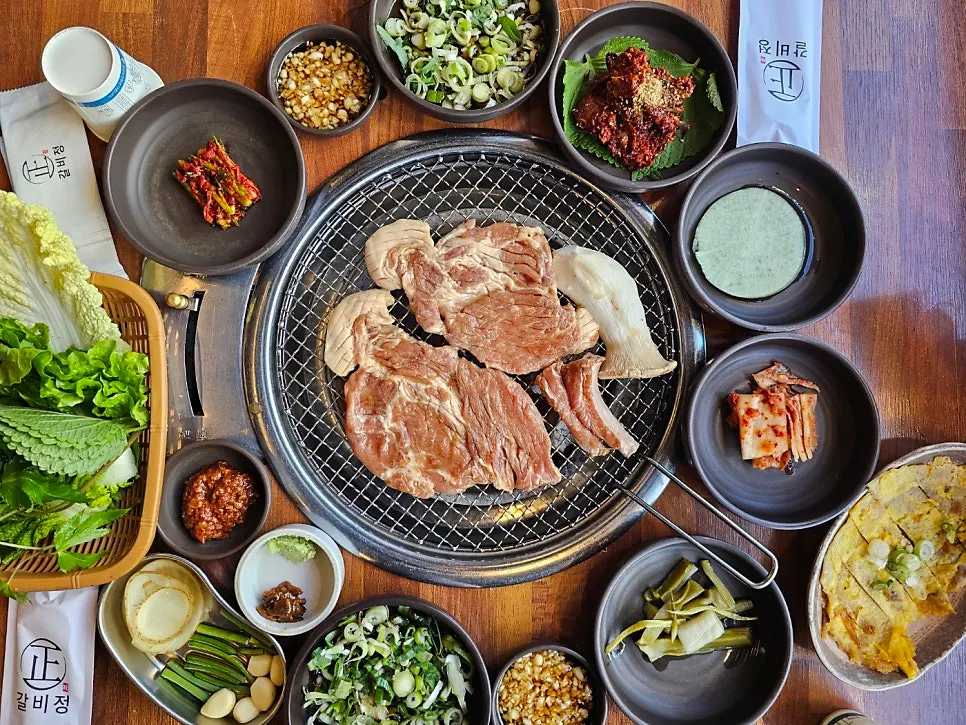 Side dishes and pork rib table setting