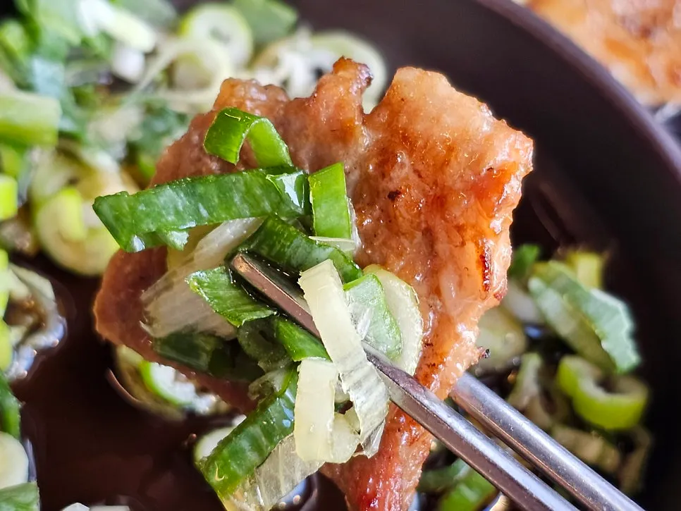 Tender-textured marinated ribs