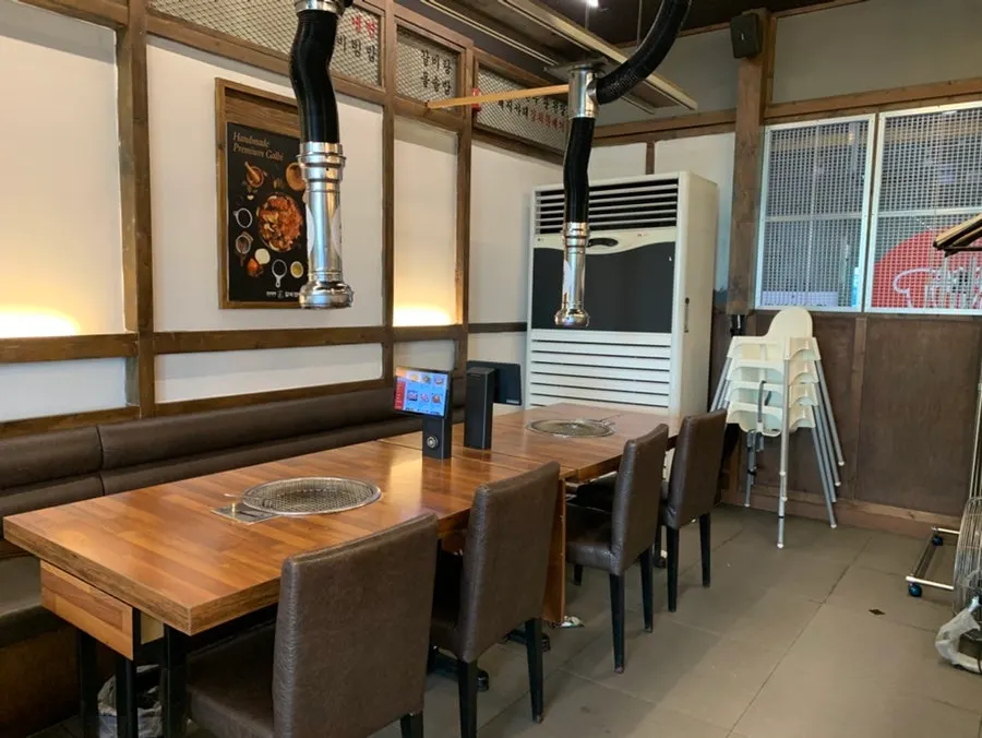 Galbijeong's calm dining hall interior