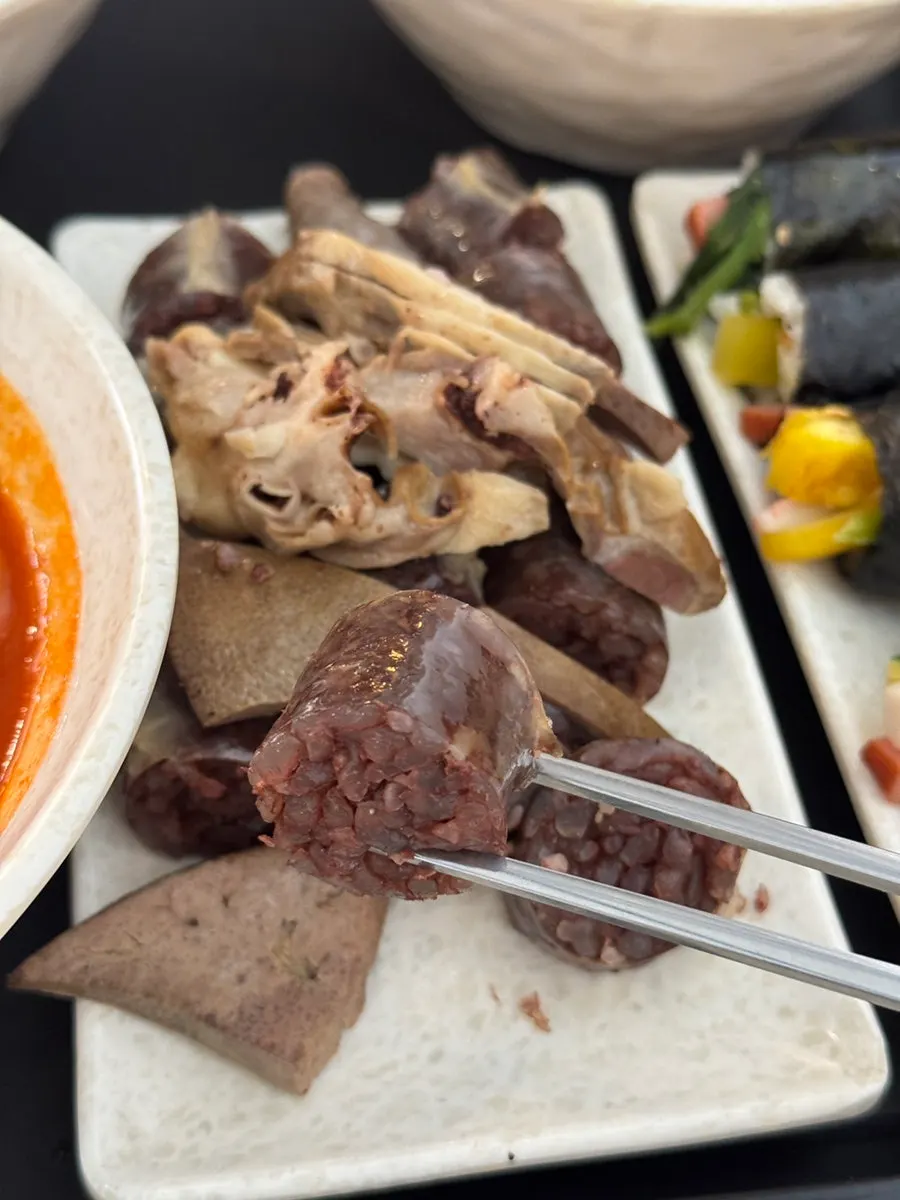 Odeng broth with rice cake skewers