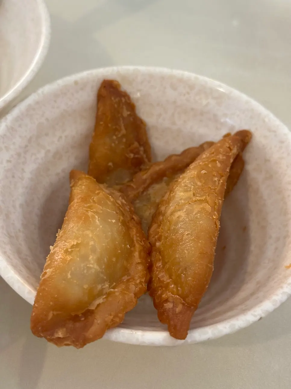 Side dishes served alongside the instant tteokbokki