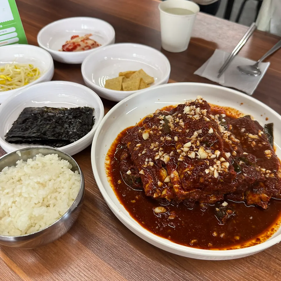 양념에 조려진 제주 은갈치 토막