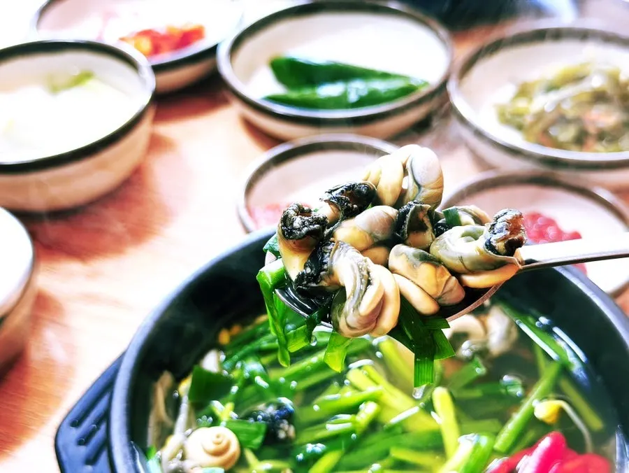 Signature dishes at Hyeopjae On Ttukbaegi