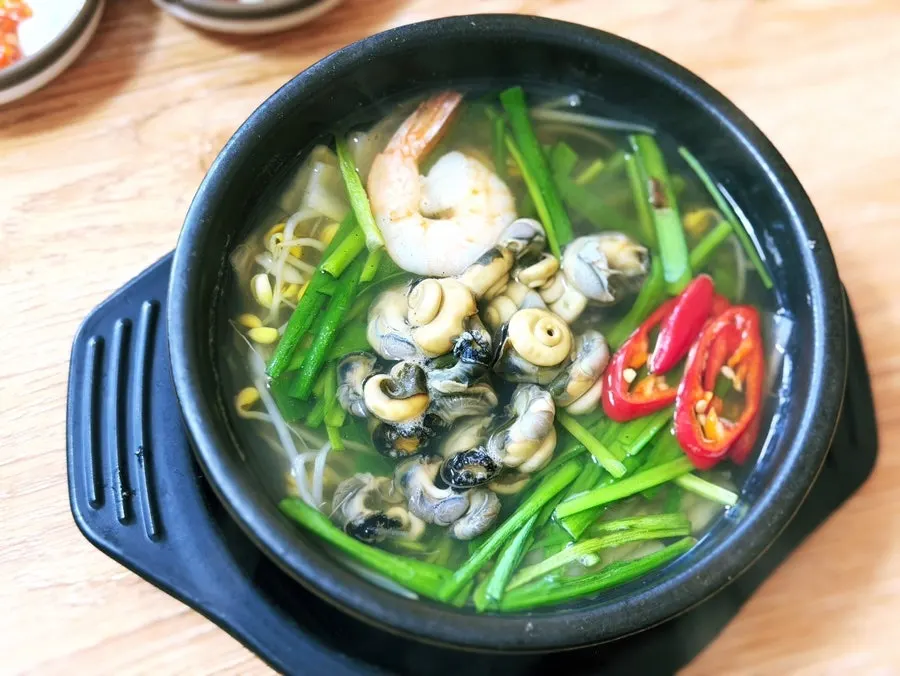 협재온뚝배기 대표 메뉴 상차림