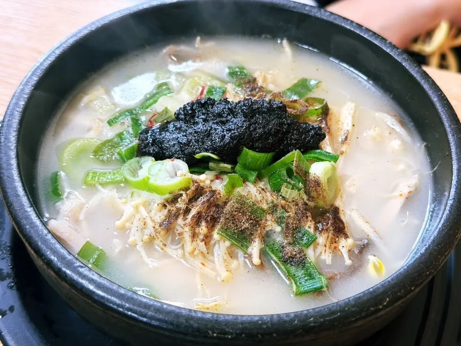 다대기를 푼 한우명품 내장탕