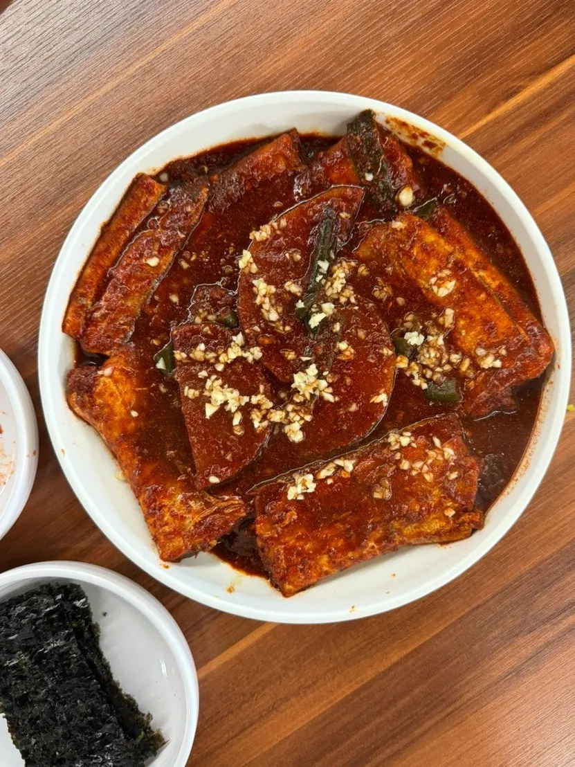 온정조림 매장 앞 협재 거리 풍경