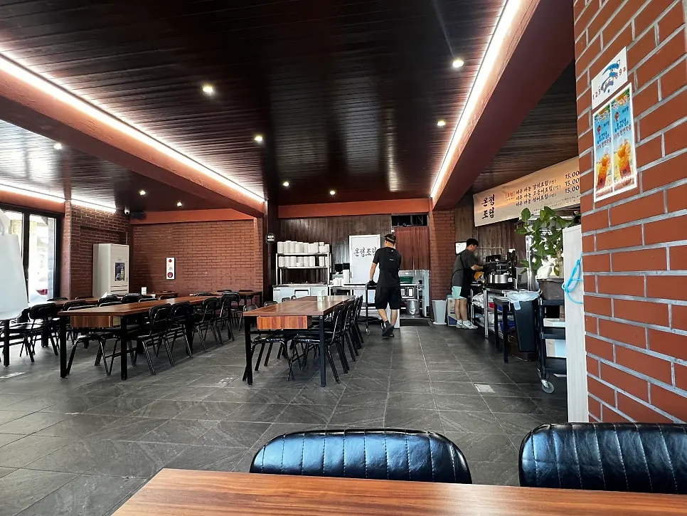 Entrance view of Onjeong Jorim Jeju Hyeopjae Branch