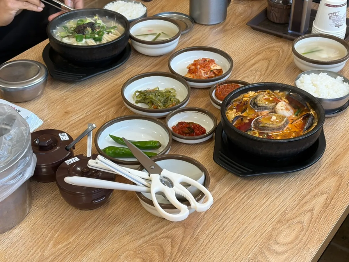 협재온뚝배기 전복순두부와 한우내장탕 한 상